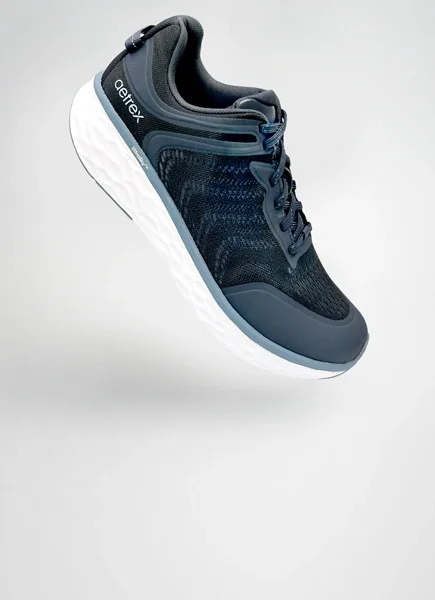 Chase-buty-sportowe-ortopedyczne-sneakres-aetrex.webp